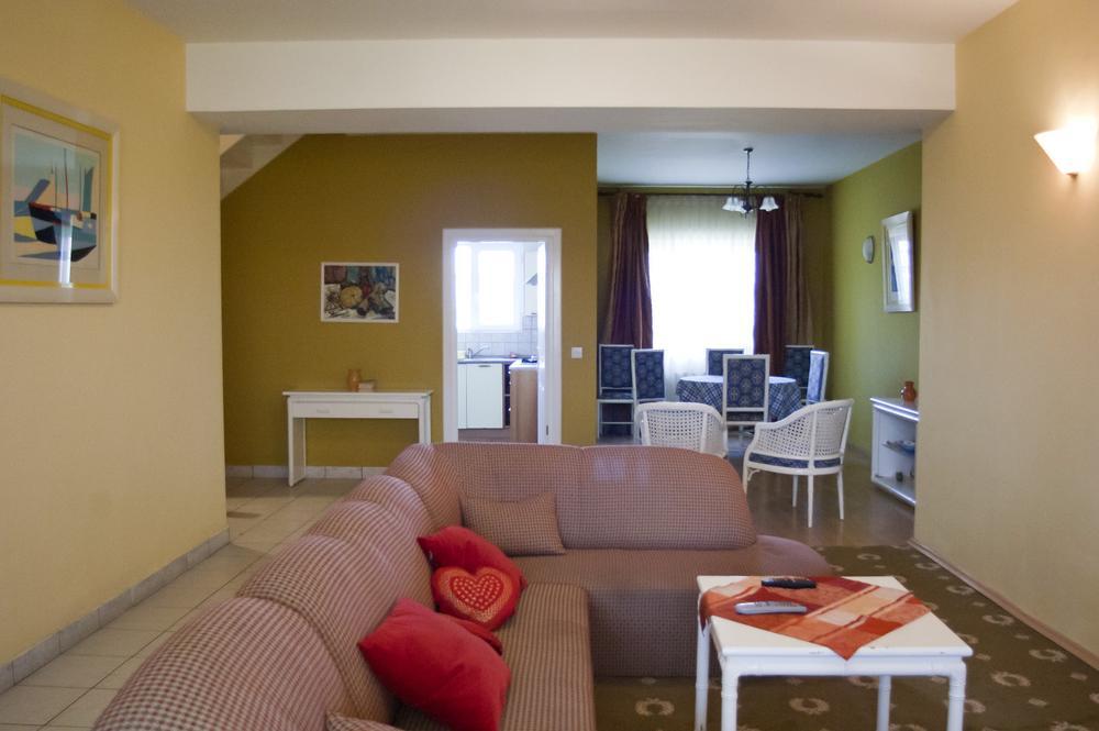 Country Club La Mesteceni Sebeş Εξωτερικό φωτογραφία